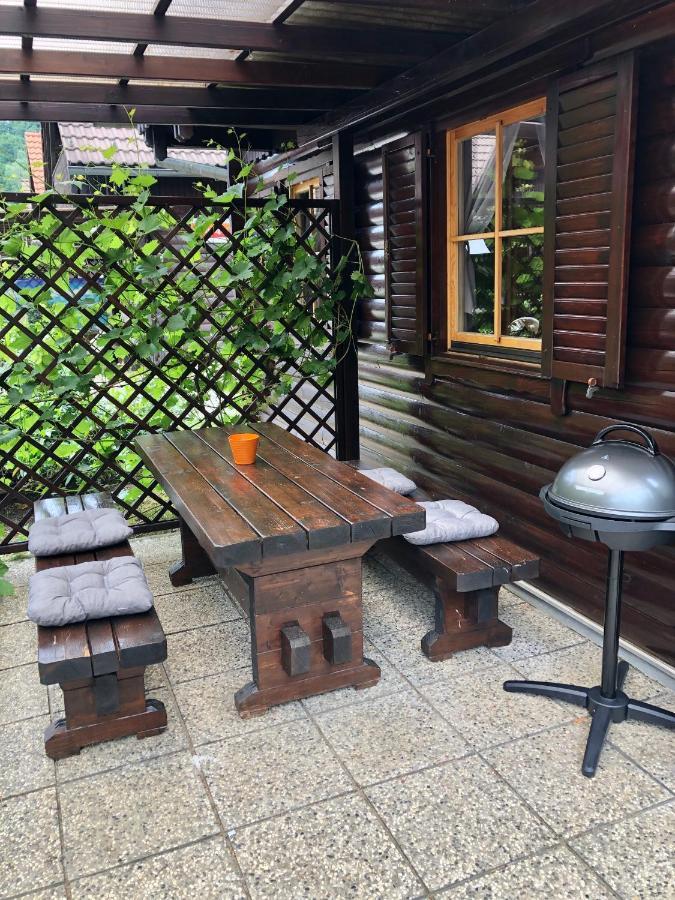 Holiday Cottage Krishtan Подчетртек Екстер'єр фото