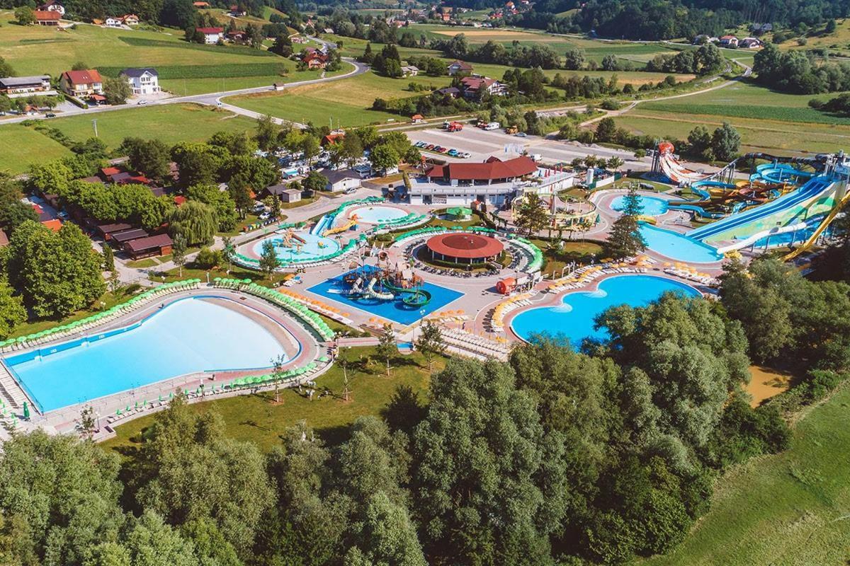 Holiday Cottage Krishtan Подчетртек Екстер'єр фото