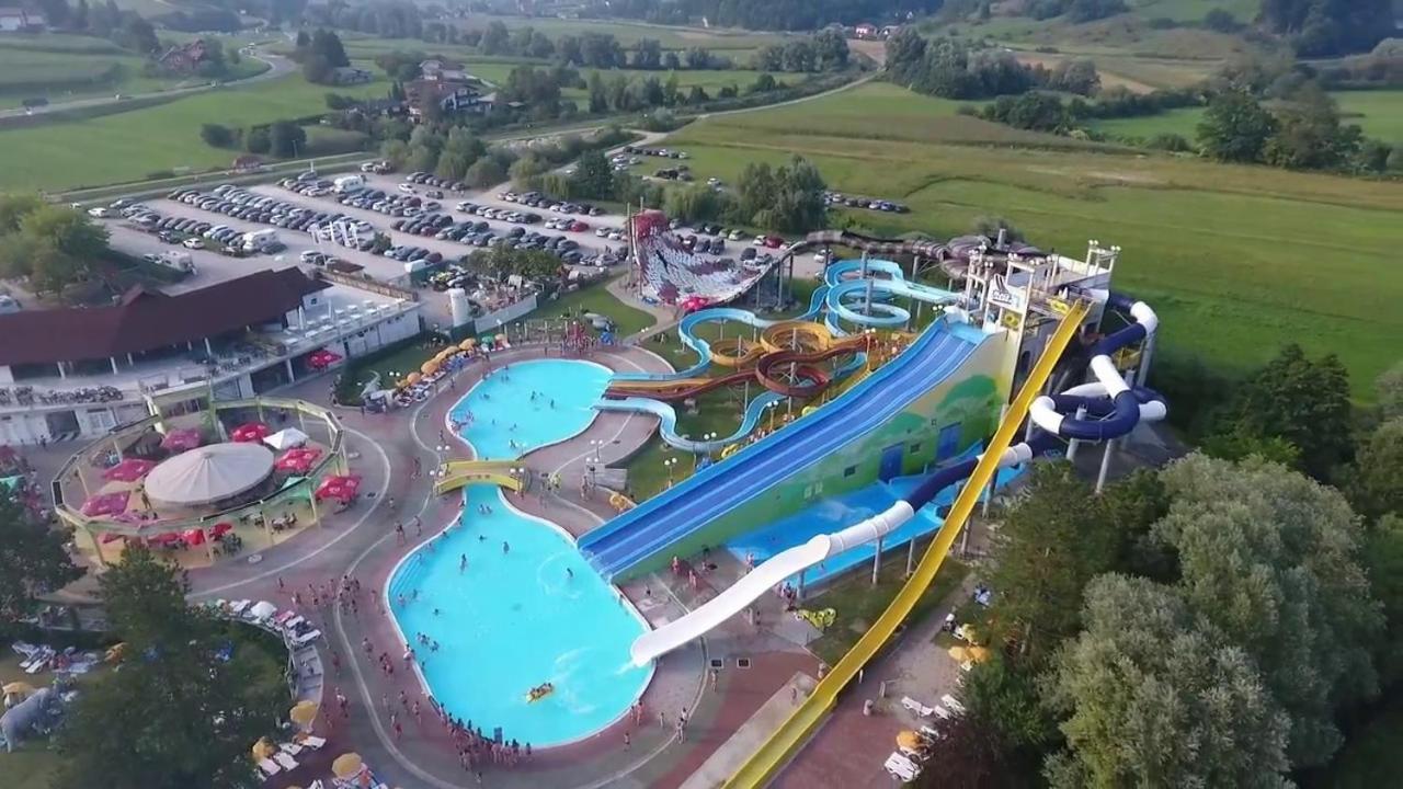 Holiday Cottage Krishtan Подчетртек Екстер'єр фото
